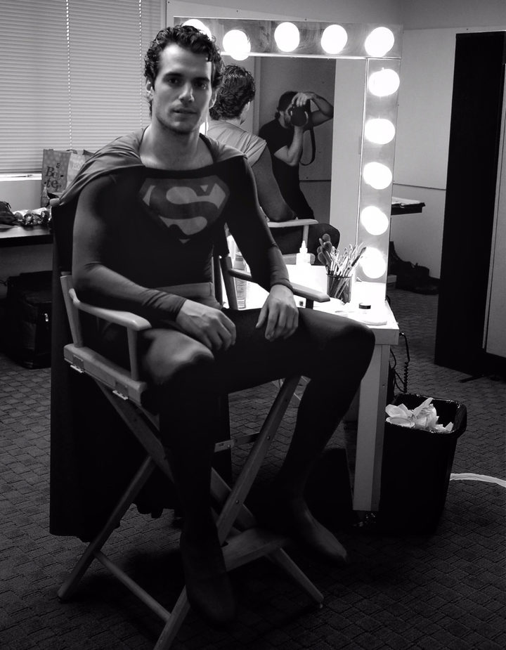 Henry Cavill se pone el traje del Superman de Christopher Reeve y luce así de increíble 2