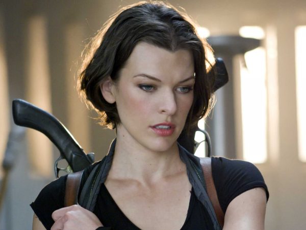 El día que Milla Jovovich amenazó con abandonar "Resident ordenó cambiar todo el guión