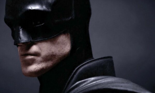 El batmóvil de “The Batman” muestra el diseño más extraño de su historia 1