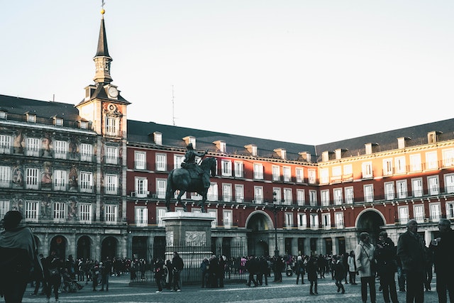 deducciones fiscales en Madrid para aumentar la natalidad