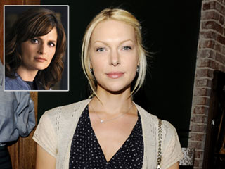 Laura-Prepon-Castle_320