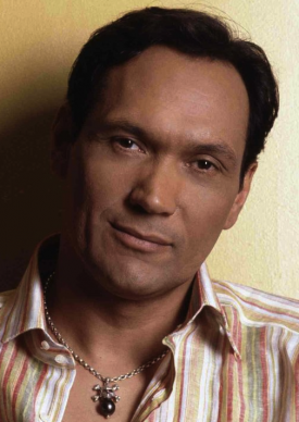 smits__120405201625-275x388