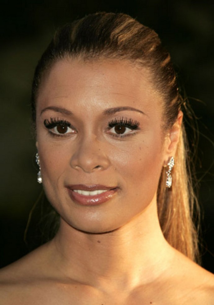 6th Annual Mercedes-Benz DesignCure