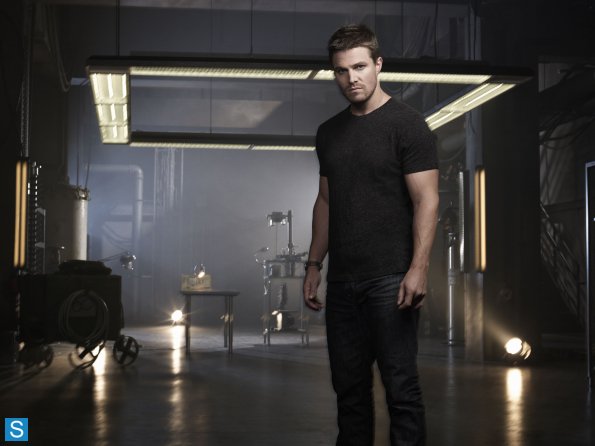 Arrow - Season 2 - Cast Promotional Photos (3)_595_slogo
