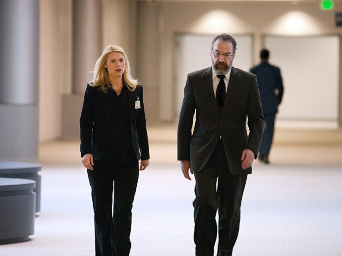 showtime-boss-on-homeland-season-4-mandy-patinkin-s-saul-will-be-central