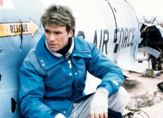 james-wan-on-board-to-direct-macgyver-reboot-at-cbs