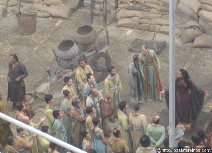 new-red-priestess-spotted-on-game-of-thrones-set