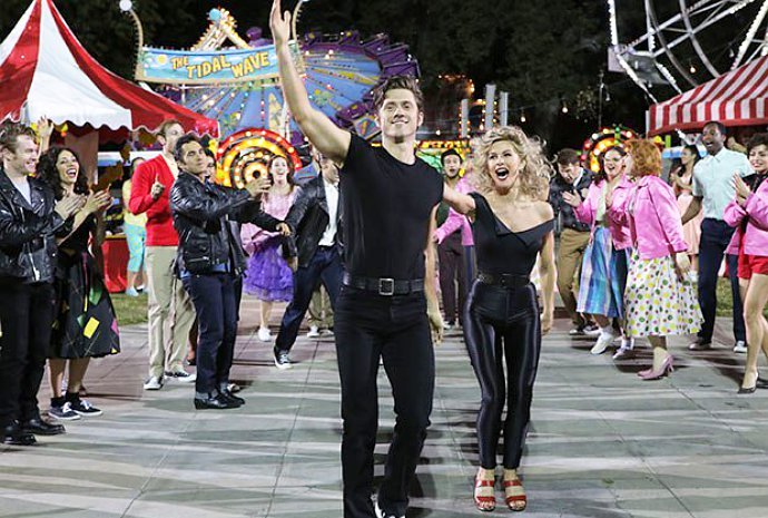 grease-live-find-out-viewers-reactions-and-what-s-missing-from-the-nbc-live-musical (1)