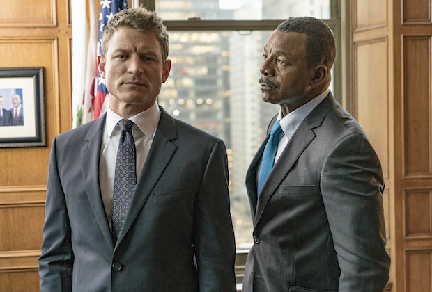 CHICAGO JUSTICE -- Episode Pilot -- Pictured: (l-r) Philip Winchester as Peter Stone, Carl Weathers as Mark Jeffries -- (Photo by: Matt Dinerstein/NBC)