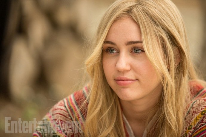 first-look-at-miley-cyrus-as-hippie-in-woody-allen-crisis-in-six-scenes