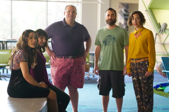 THE LAST MAN ON EARTH: L-R: Cleopatra Coleman, Mary Steenburgen, Mel Rodriguez, Will Forte and Kristen Schaal in the "Point Person" episode of THE LAST MAN ON EARTH airing Sunday, April 2 (9:30-10:00 PM ET/PT) on FOX. ©2017 Fox Broadcasting Co. Cr: Kevin Estrada/FOX
